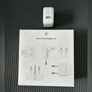 Apple World Travel Adapter Kit - White